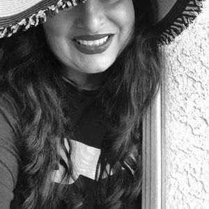 Meet your Posher, Lisa m